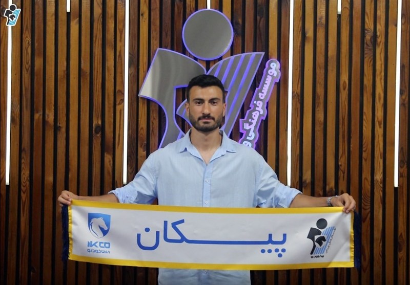 هافبک فجر به پیکان پیوست