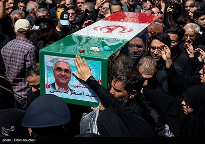 مراسم خاکسپاری شهدای اقتدار ایران در امامزاده صالح (ع)
