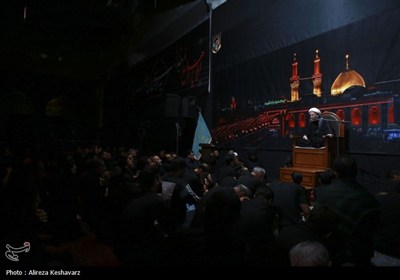 عزاداری شب سوم محرم در مسجد جمکران