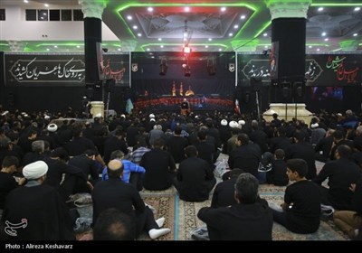 عزاداری شب سوم محرم در مسجد جمکران
