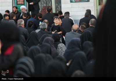 کوچه به کوچه عشق تو جار می‌زنیم