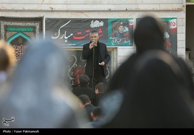 کوچه به کوچه عشق تو جار می‌زنیم