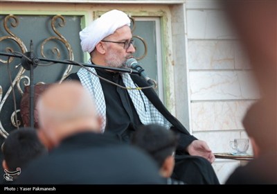 کوچه به کوچه عشق تو جار می‌زنیم