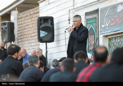 کوچه به کوچه عشق تو جار می‌زنیم