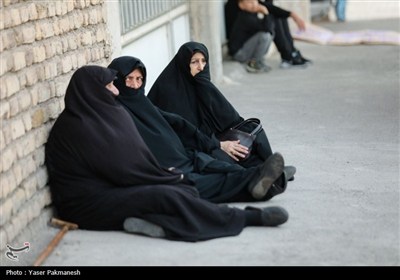 کوچه به کوچه عشق تو جار می‌زنیم