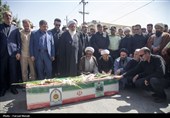 تشییع پیکر شهید مدافع وطن نیما ایزدی آرا در کرمانشاه