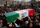 وداع با فرمانده صبور جبههها/ شهید سلامی تا آخر پای مردم ماند