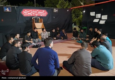 موکب عاشقی از شب اول محرم در دانشگاه علوم پزشکی بیرجند
