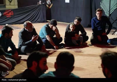 موکب عاشقی از شب اول محرم در دانشگاه علوم پزشکی بیرجند