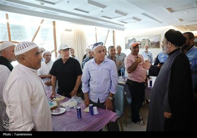 دیدار صمیمی سرپرست حجاج ایرانی با زائران کشورمان