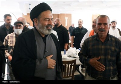 دیدار صمیمی سرپرست حجاج ایرانی با زائران کشورمان