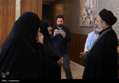 دیدار صمیمی سرپرست حجاج ایرانی با زائران کشورمان