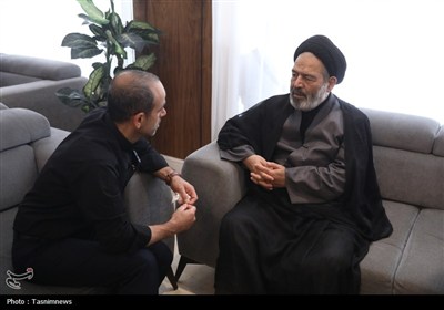 دیدار صمیمی سرپرست حجاج ایرانی با زائران کشورمان