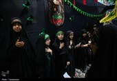 عزاداری دختران هیئت زیر گنبد طلا برای حضرت رقیه(س)