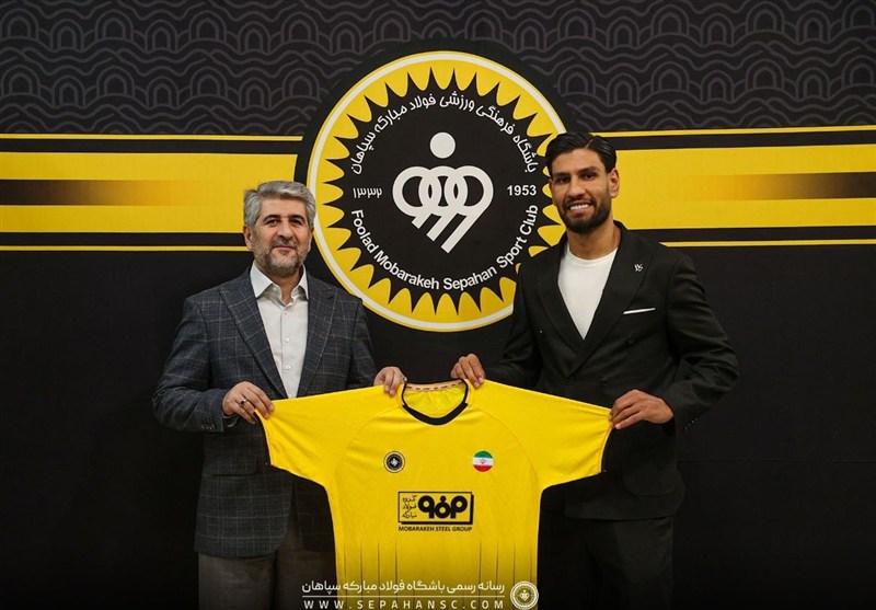 رونمایی باشگاه سپاهان از علیاری