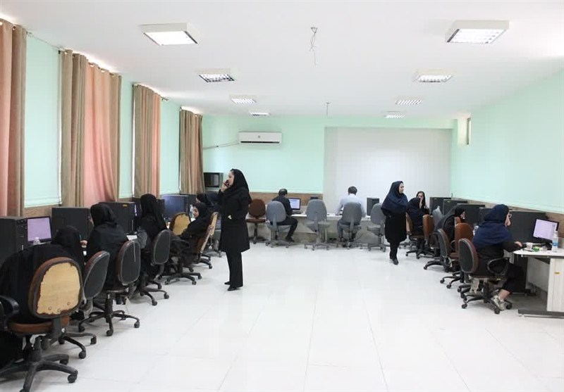 برگزاری آزمون برای فرهنگیان اعزام به مدارس خارج از کشور در بوشهر