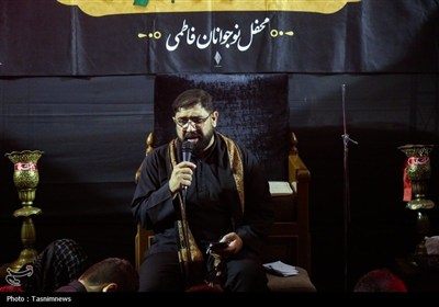 عزاداری نوجوانان فاطمی در ماه محرم