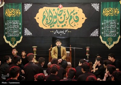 عزاداری نوجوانان فاطمی در ماه محرم