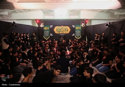 عزاداری نوجوانان فاطمی در ماه محرم