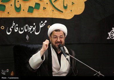 عزاداری نوجوانان فاطمی در ماه محرم