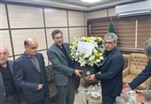 دیدار بقائی با تنها بازمانده از خانواده شهید حمله اسرائیل در آستانه اشرفیه