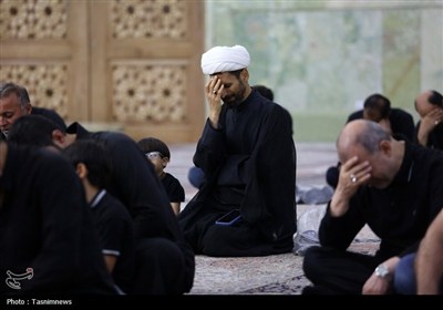 عزاداری عرب زبانان در حرم حضرت معصومه(س)