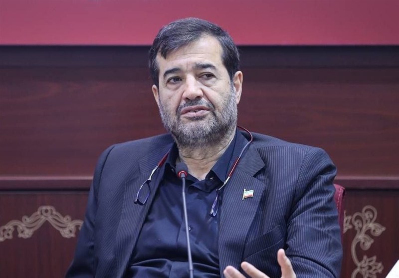 دنیامالی: تمام زندگی ما تحت تاثیر قیام عاشوراست / ورزش را در میانه جنگ جدی گرفتیم