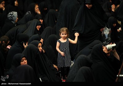 عزاداری اباعبدالله الحسین(ع) در حسینیه سادات اخوی