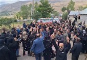 باران گلبرگهای سرخ بر پیکر شهید زندان اوین