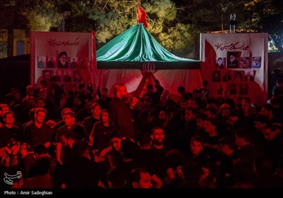 مراسم عزاداری شب ششم محرم در هیئت رهپویان وصال شیراز