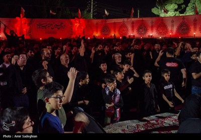 مراسم عزاداری شب ششم محرم در هیئت رهپویان وصال شیراز