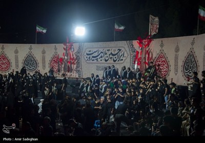 مراسم عزاداری شب ششم محرم در هیئت رهپویان وصال شیراز