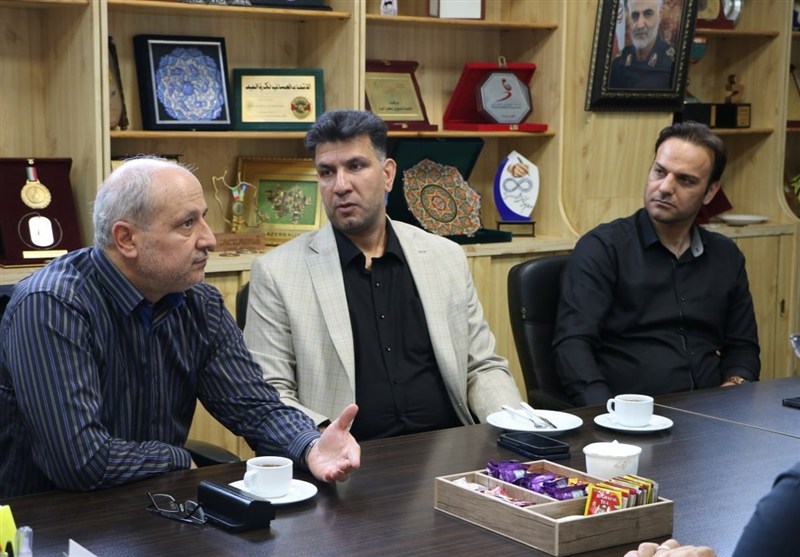 مناف هاشمی: مقاومت و ایستادگی مردم ایران در تاریخ ثبت خواهد شد