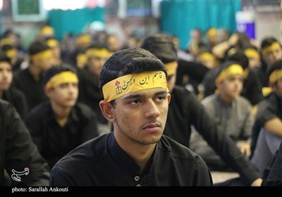 نوجوانان،مراسم،قاسم،يزد،نوجوان،معنوي،نسل،حضرت،احلي،متبرك