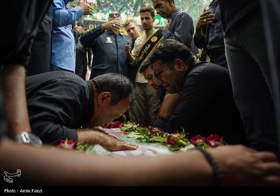 وداع باشکوه با شهید محمد منصوری در حرم مطهر حضرت شاهچراغ (ع)