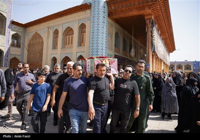 وداع باشکوه با شهید محمد منصوری در حرم مطهر حضرت شاهچراغ (ع)