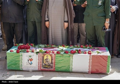 وداع باشکوه با شهید محمد منصوری در حرم مطهر حضرت شاهچراغ (ع)