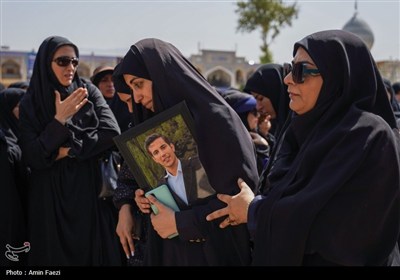 وداع باشکوه با شهید محمد منصوری در حرم مطهر حضرت شاهچراغ (ع)