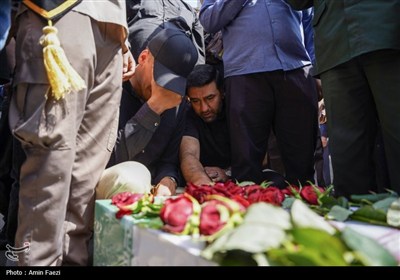 وداع باشکوه با شهید محمد منصوری در حرم مطهر حضرت شاهچراغ (ع)
