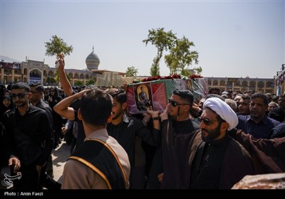 وداع باشکوه با شهید محمد منصوری در حرم مطهر حضرت شاهچراغ (ع)