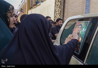 وداع باشکوه با شهید محمد منصوری در حرم مطهر حضرت شاهچراغ (ع)
