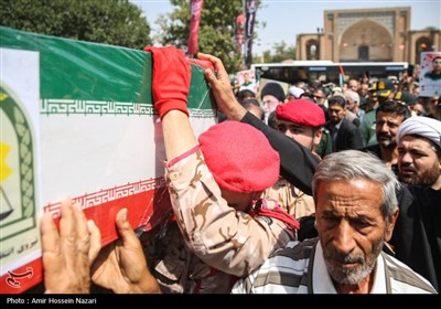 تشییع پیکرشهید محمد مهدی مهدی پور در قزوین