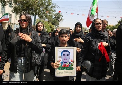 تشییع پیکرشهید محمد مهدی مهدی پور در قزوین