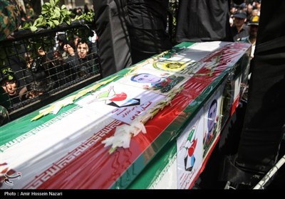 تشییع پیکرشهید محمد مهدی مهدی پور در قزوین