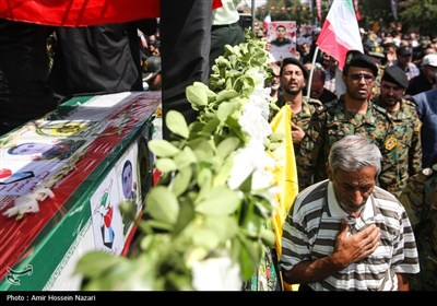 تشییع پیکرشهید محمد مهدی مهدی پور در قزوین