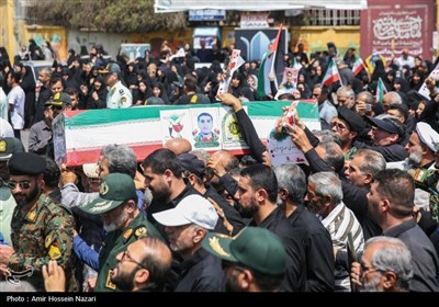 تشییع پیکرشهید محمد مهدی مهدی پور در قزوین