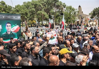 تشییع پیکرشهید محمد مهدی مهدی پور در قزوین