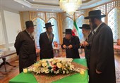 حضور جمعی از خاخامهای یهودی در سفارت ایران در لندن