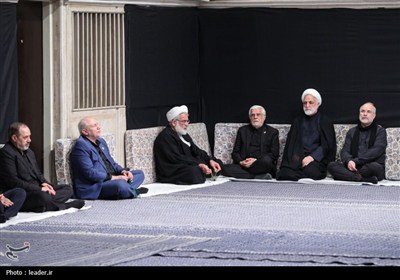 عزاداری شب هشتم محرم در حسینیه امام خمینی(ره)