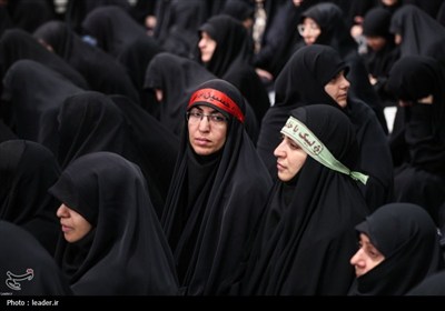 عزاداری شب هشتم محرم در حسینیه امام خمینی(ره)